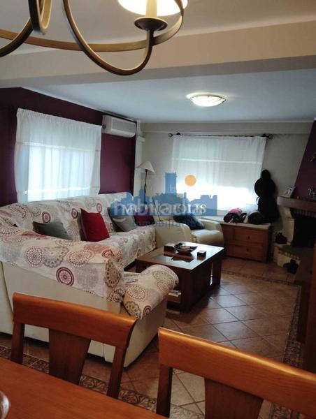 Foto c617be4f-f3c0-4f83-bc6f-84f63f4e22c6. Casa amb aparcament a Madrigal Villarreal / Vila - real