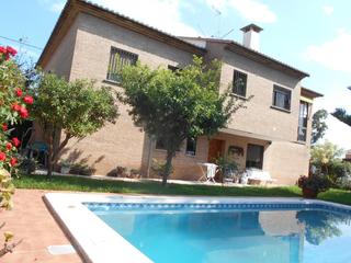 Haus  Carrer pescola. Este casa / chalet se encuentra en carrer pescola, 12530, burr