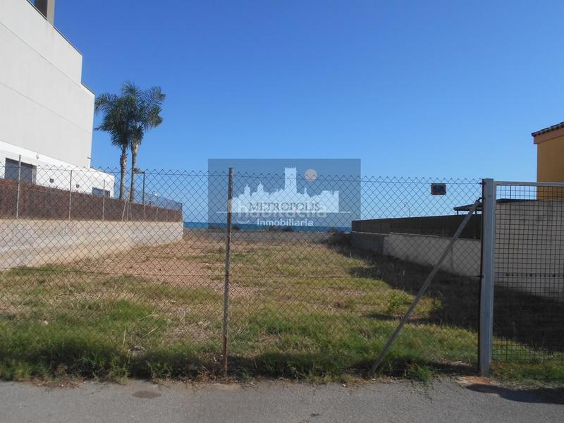 Foto d10641c1-0131-4354-989b-ac52ea409e98. Terreny residencial a Playa Burriana