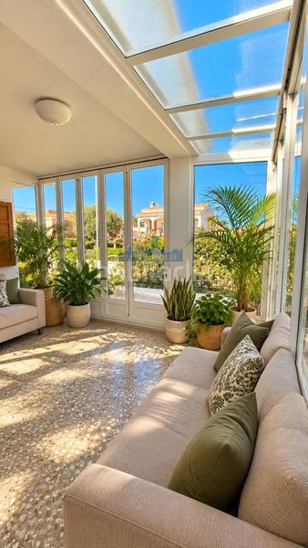Foto 600a86f2-debe-4bd8-b6fc-7ea17b5fbb29. Casa a Playa Burriana