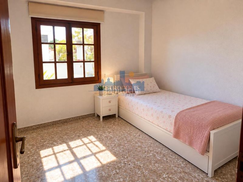 Foto d571b6da-0c8c-4eed-b888-5edc093b83bb. Casa a Playa Burriana