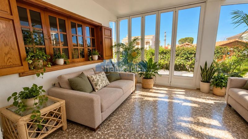 Foto e980c9b2-cba9-44a0-94f2-3614d4223c6e. Casa a Playa Burriana