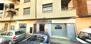 Local Comercial  De lluís vives. Dos locales juntos o separados