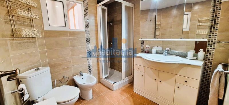Foto 7cfd01f4-0768-4a43-9b4e-e81efdf2a4f7. Rent flat in Llombai Burriana