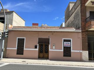 Casa a Mareny de les barraquetes - cl cullera -ba 27. Casa con gran patio interior al aire libre, que te permite la en