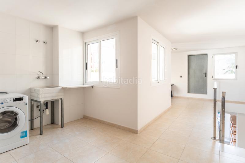 Foto 90df98f4-d0ed-4782-b089-d01d125b7d6e. Casa a schiera con riscaldamento parcheggio in Sant Antoni Cullera