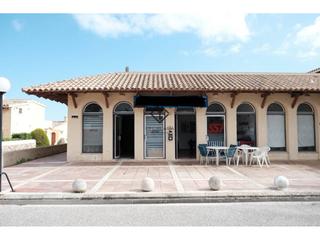 Bureau à Cala d´En Bosch-Serpentona. Local comercial en son xoriguer