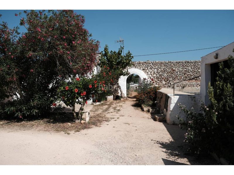 Foto a8315d5a-d58e-43e2-9b8d-4dc0ed02e9ff. Masia amb piscina a Cala Blanca Ciutadella de Menorca