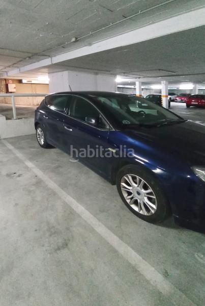 Foto 21a69bb0-9104-43eb-9a09-031be7d33dc1. Parking coche en Estruch-Eixample Prat de Llobregat (El)