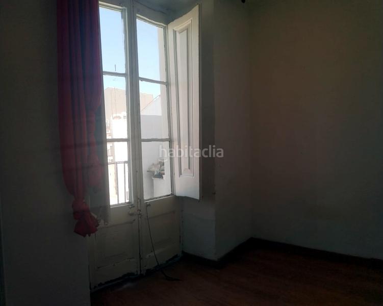 Foto e6f6d0de-a615-43c0-952e-765447ca3b96. Piso en Raval Barcelona