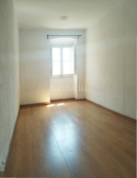 Foto f5a2d97c-65b5-453a-b9d3-194c212e7a88. Piso en Raval Barcelona