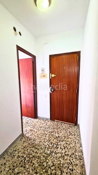 Foto 42b7db5b-59b6-4e40-b669-e36cb412c9af. Piso  en venta, con ascensor y balcón. en Centre Prat de Llobregat (El)