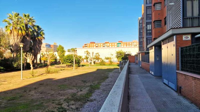 Foto eb4c0480-6713-44cb-963c-063b8e562a99. Erdgeschoss mit parking pool in Sagnier-Plaça de Catalunya Prat de Llobregat (El)