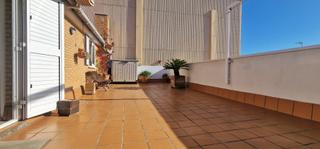 Zweistöckige Wohnung in Estruch-Eixample