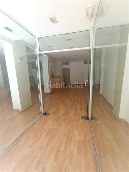 Foto ebe85adc-ea93-4565-9f54-1af55b5e5157. Alquiler local comercial local en alquiler, plaza catalunya. en Prat de Llobregat (El)