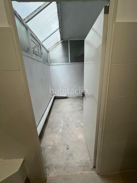 Foto e48ea16f-2271-4b4f-adf7-46e5e52870d2. Alquiler local comercial local en alquiler, excelente zona. en Prat de Llobregat (El)