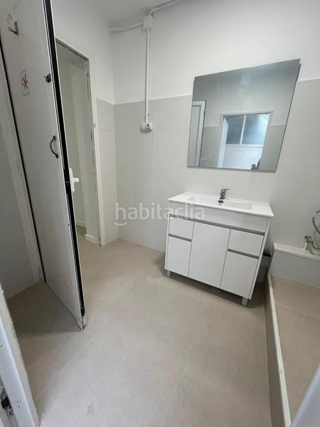 Foto c6a2d68d-7dc6-43f1-a360-28e09ed28dba. Lloguer local comercial a Centre Prat de Llobregat (El)