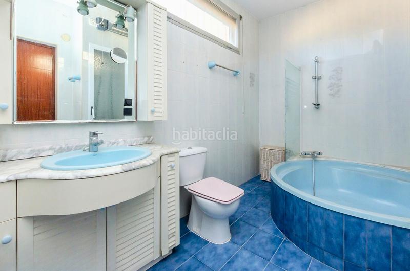 Foto 4d2fef20-dc27-4f83-97ed-e9d1df5bb97b. House with parking in Centre Prat de Llobregat (El)