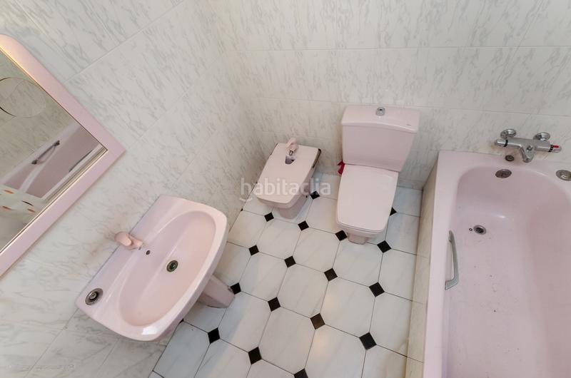 Foto 70deae61-9797-4bb2-b178-220264b3d4fc. House with parking in Centre Prat de Llobregat (El)