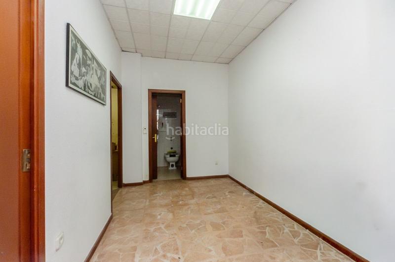 Foto 9f121120-aec0-404a-ace0-d7ae4a37f279. House with parking in Centre Prat de Llobregat (El)