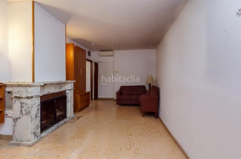Foto f3e5d0d9-eb2c-432d-8e51-a4d659a49080. House with parking in Centre Prat de Llobregat (El)