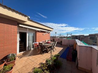 Dúplex  Calle coronel sanfeliu. Áticodúplex en venta con ascensor.