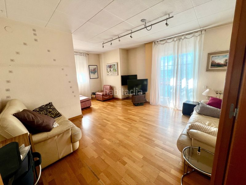 Foto e9350e1c-3e3a-4bd2-9d7e-8b810cb95b42. Dúplex áticodúplex en venta con ascensor. en Estruch-Eixample Prat de Llobregat (El)