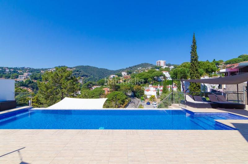Foto 12e7fe5a-2ae0-4f11-8997-07029f17f759. Casa oportunidad única! villa moderna en Canyelles, con licencia turística en Lloret de Mar