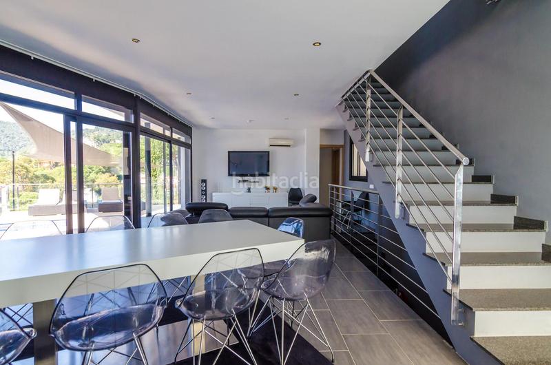 Foto 4da1ad82-75e0-47cd-b8e7-5b94f3a066d2. Casa oportunidad única! villa moderna en Canyelles, con licencia turística en Lloret de Mar