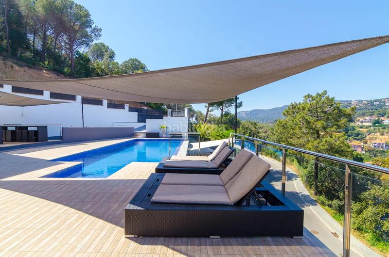 Foto 9ae8c82b-d8b0-4719-b03c-5c836618664b. Casa oportunidad única! villa moderna en Canyelles, con licencia turística en Lloret de Mar