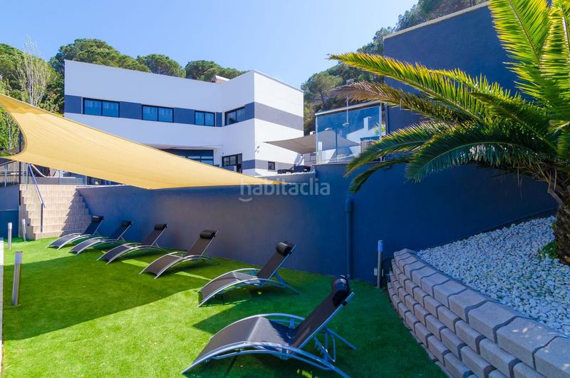 Foto d3e6c27d-3050-4a81-82ed-5763689b88e5. Casa oportunidad única! villa moderna en Canyelles, con licencia turística en Lloret de Mar