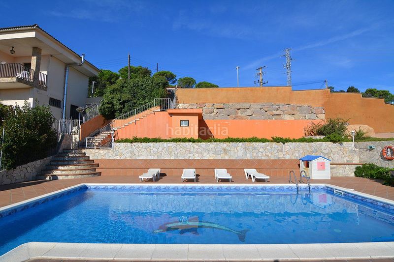 Foto a12afa49-6d44-477c-96ca-6d46dbeabd61. Casa amb calefacció aparcament piscina a Serra Brava Lloret de Mar