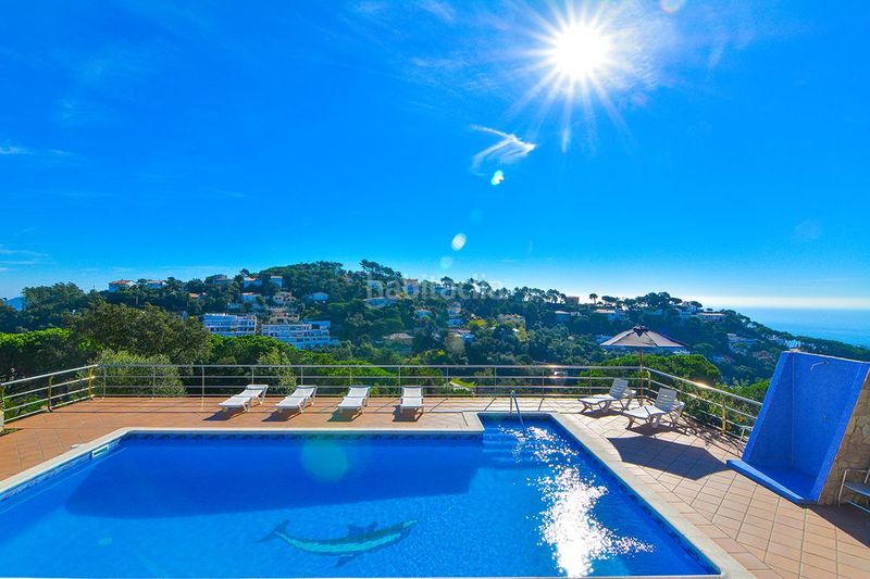 Foto e0d30e50-2205-41b7-ab4a-eeb6561ef462. Casa amb calefacció aparcament piscina a Serra Brava Lloret de Mar