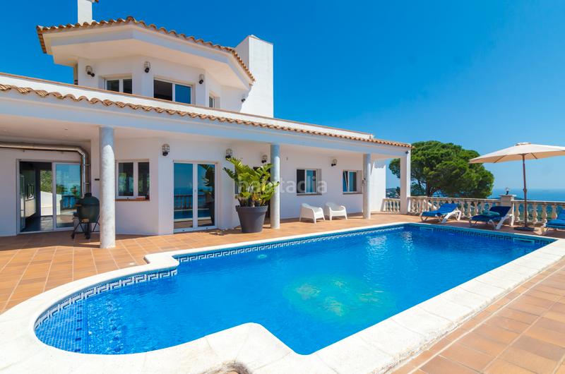 Foto 395c3bcb-0a55-4ffe-b508-dc0d57d8d8fa. Casa con riscaldamento parcheggio piscina in Roca Grossa Lloret de Mar