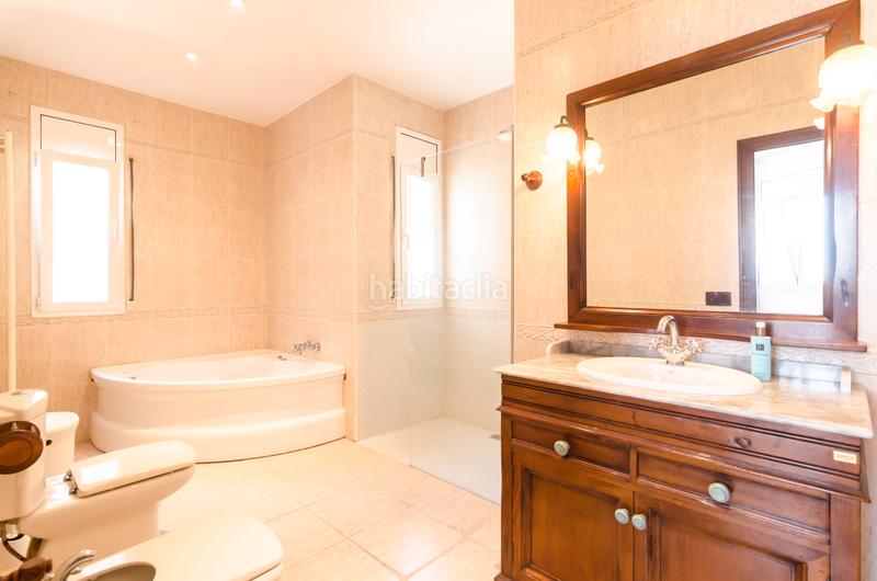 Foto 4d4a7980-67a0-4c38-a9e9-6b0b4424460f. Casa con riscaldamento parcheggio piscina in Roca Grossa Lloret de Mar