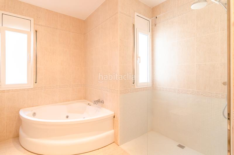 Foto c997d220-3bc7-4e3d-ac47-b4c023ce15b9. Casa con riscaldamento parcheggio piscina in Roca Grossa Lloret de Mar