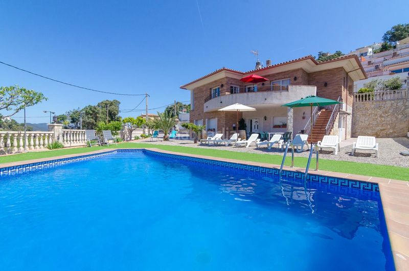 Foto 0068f473-0687-4fef-a13d-a627b537c12a. Casa amb aparcament piscina a Serra Brava Lloret de Mar