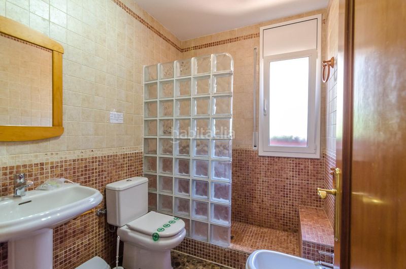 Foto a168a652-fa6c-4c00-b814-a2d0ad3ef7c6. Casa amb aparcament piscina a Serra Brava Lloret de Mar