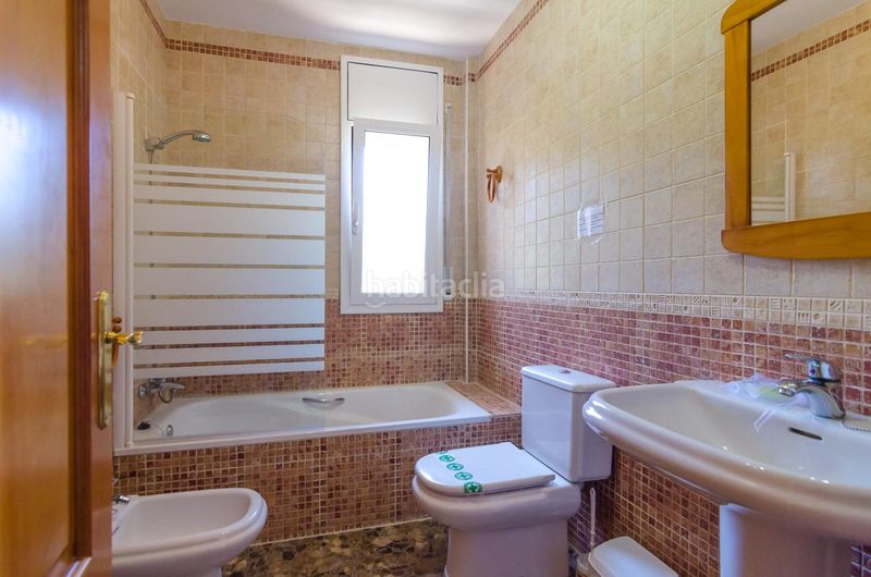 Foto dcc7be3b-3b4f-4084-837b-6cf8d4ff577a. Casa amb aparcament piscina a Serra Brava Lloret de Mar