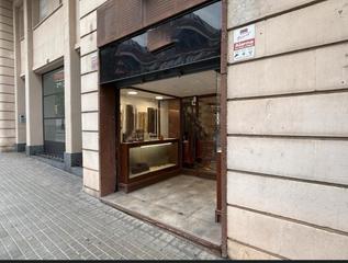 Local Comercial  Carrer de benet mateu. Local en venta en sarrià