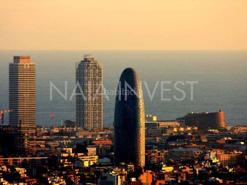 Foto af1c5fa4-7a29-4f07-9789-bbd5e37bd071. Local comercial a Porta Barcelona