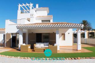 Chalet in Desconocido veneziola a 61. Villa la isla – exclusiva propiedad de 4 dormitorios en veneziol