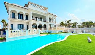 Chalet en Veneciola e 41. Una villa palaciega frente al mar de distinción única – la manga