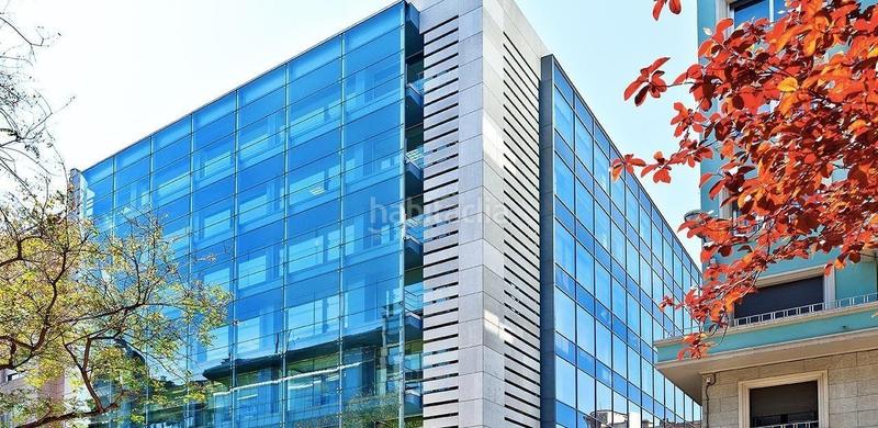 Foto a207adf7-a1cd-41e1-a787-932509266e59. Location bureau avec parking dans El Parc i la Llacuna del Poblenou Barcelona