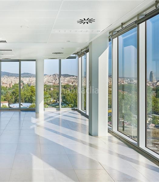 Foto 2e3a5a13-f14f-4032-847e-f9bd9fdbf5b6. Rent office space with parking in Barceloneta Barcelona