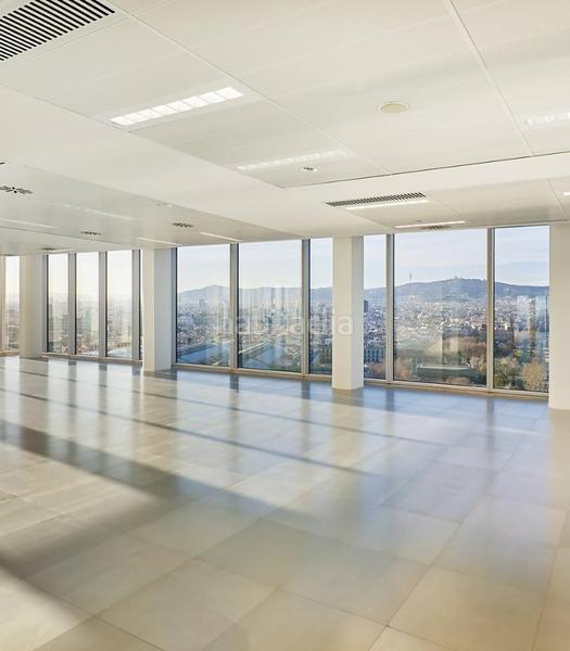 Foto d8fcbcfe-034d-4716-986d-0126bb19b4b0. Rent office space with parking in Barceloneta Barcelona