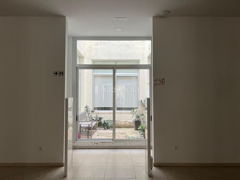 Foto f9c7f83f-4dba-4bb1-8a4a-7a8879de1268. Affitto locale commerciale in Dreta de l´Eixample Barcelona