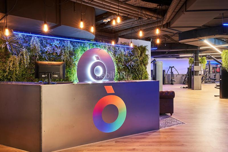 Foto 65e40d54-5fa5-403a-acc0-2bd86b06dbf8. Lloguer oficina amb calefacció a El Parc i la Llacuna del Poblenou Barcelona