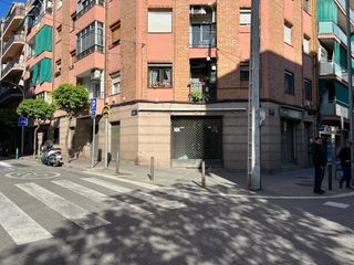 Miete Geschäftsraum in Centre. Local comercial en alquiler, en esplugues de llobregat