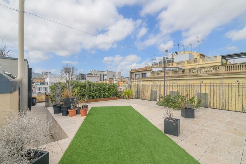 Foto df0b75a9-39e9-4177-ad6a-3f615652d2bd. Àtic a calle de valencia 247 a Dreta de l´Eixample Barcelona